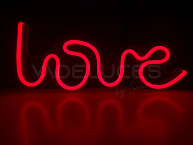 Letrero neón LOVE